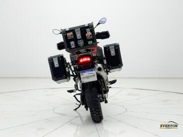https://evertonautomoveis.nyc3.digitaloceanspaces.com/storage/webdisco/2025/06/30/370x278/01f5f4466baf0add37147802635faf7d.jpg