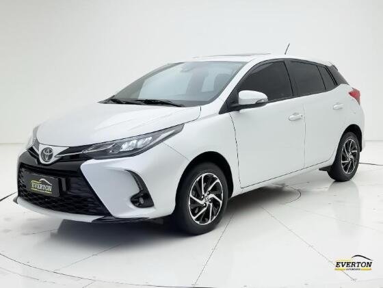 YARIS 