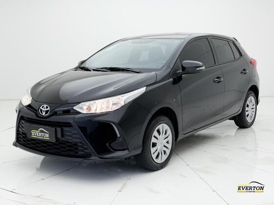 YARIS 